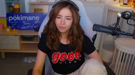 pokimane nipple|Pokimane deletes her VOD immediately fearing Twitch ban due。